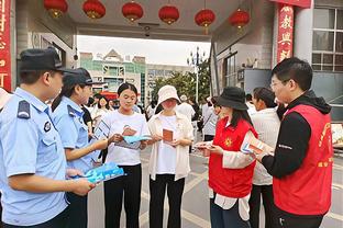 詹姆斯：每场比赛对我们来说都很重要 尤其是在赛季的这个阶段