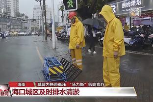 基德：加福德愿意冲抢每个进攻篮板 我们对此非常需要